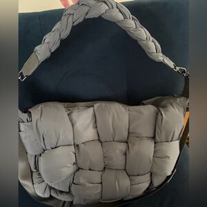 Everyday Sol and Selene 
Gray Woven Women's Bag